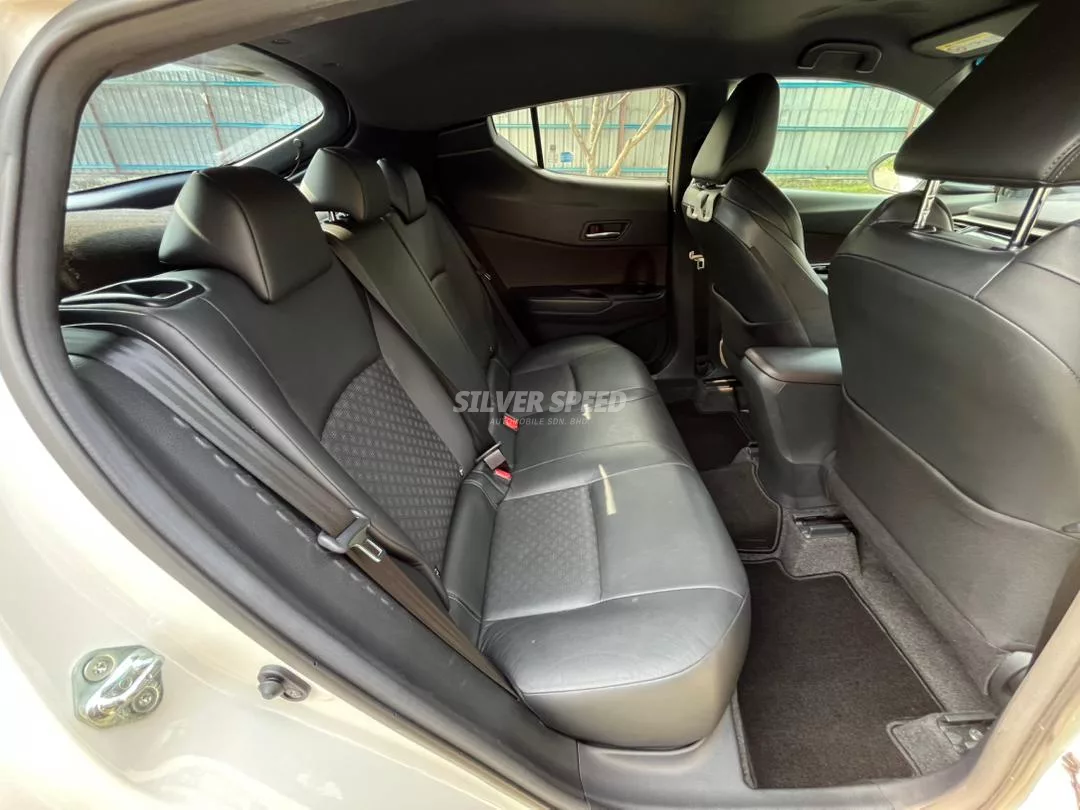 Toyota C-hr image 7