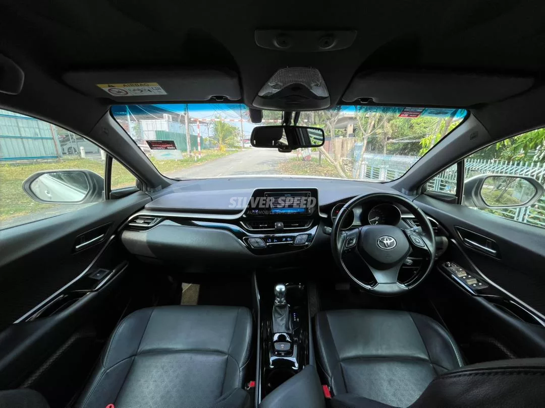Toyota C-hr image 11