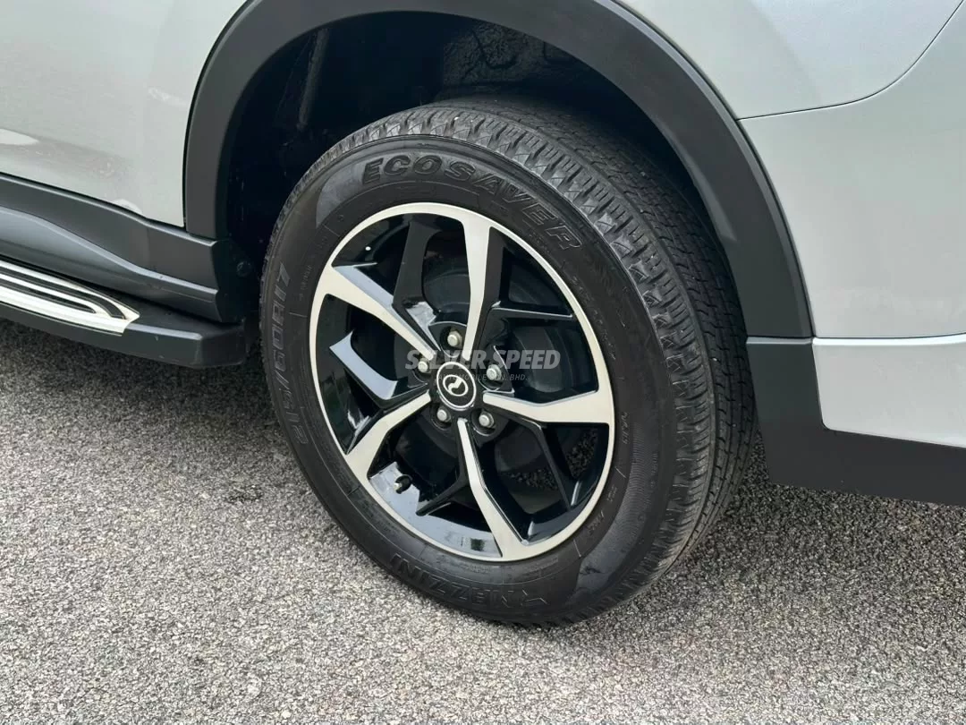 Perodua Aruz image 13