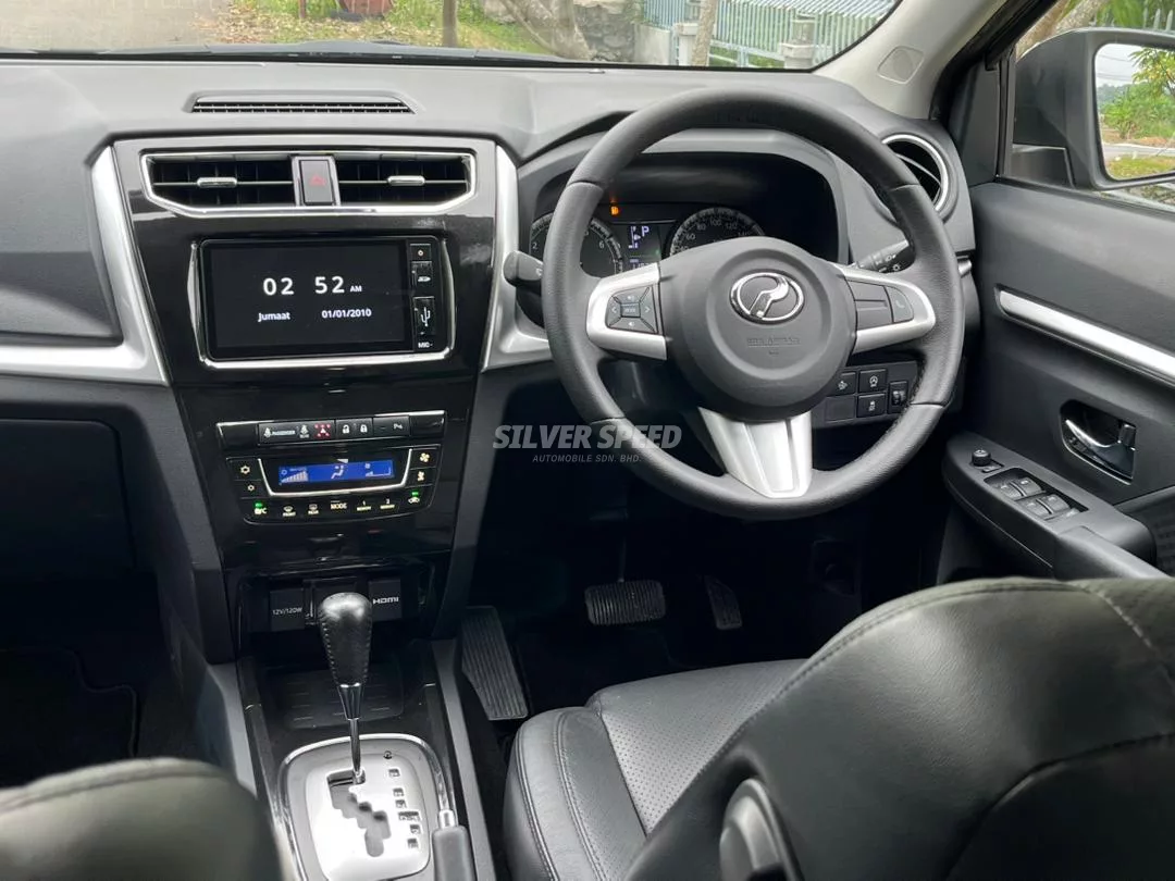 Perodua Aruz image 14