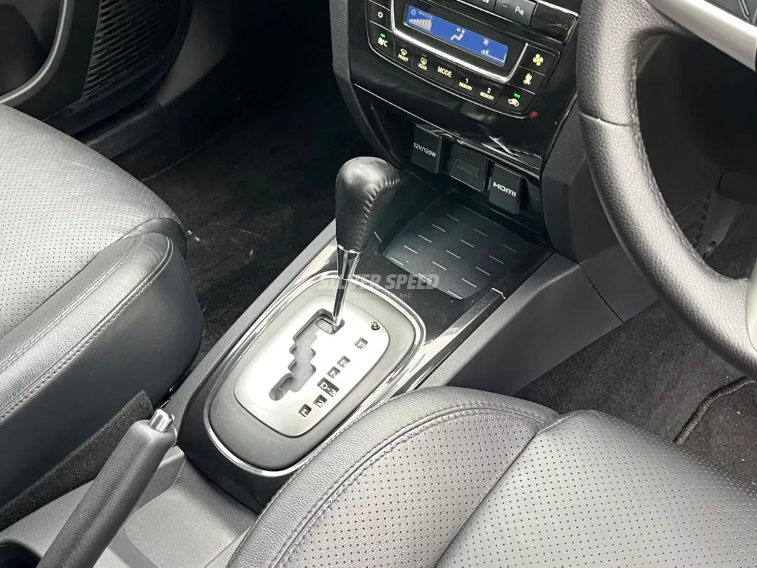 Perodua Aruz image 16