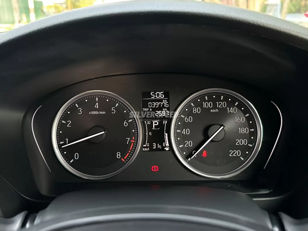 Honda City image 8