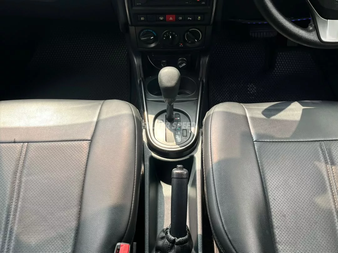 Proton Saga image 7