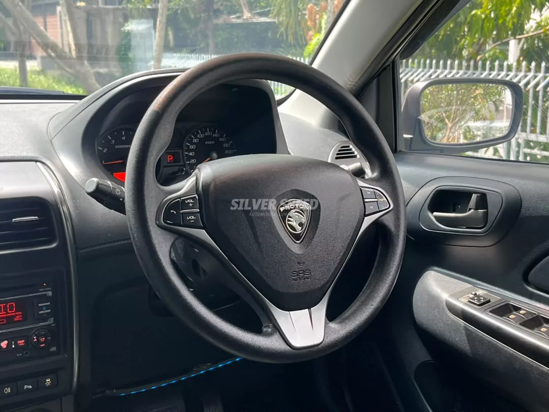 Proton Saga image 8