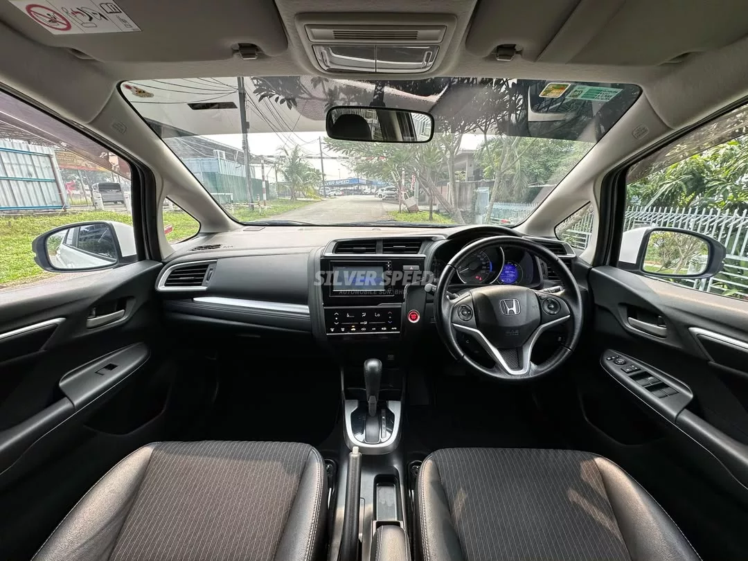 Honda Jazz image 12