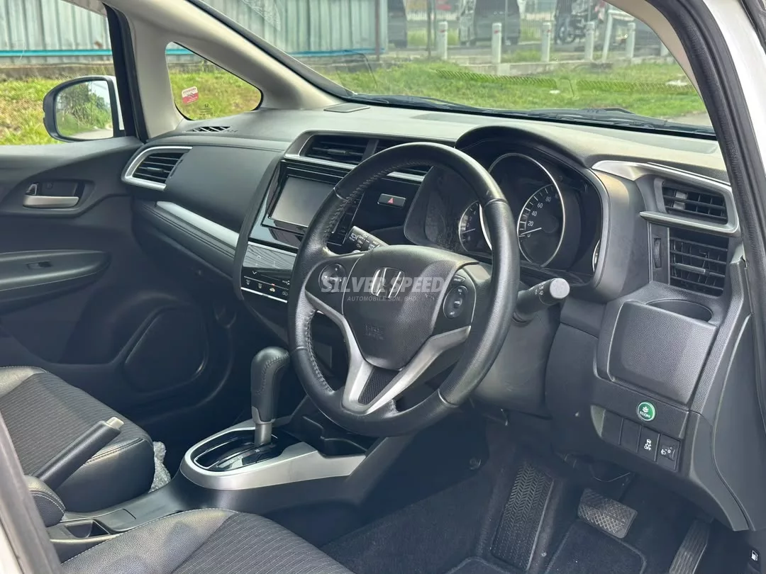 Honda Jazz image 17