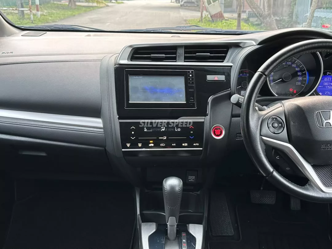 Honda Jazz image 11