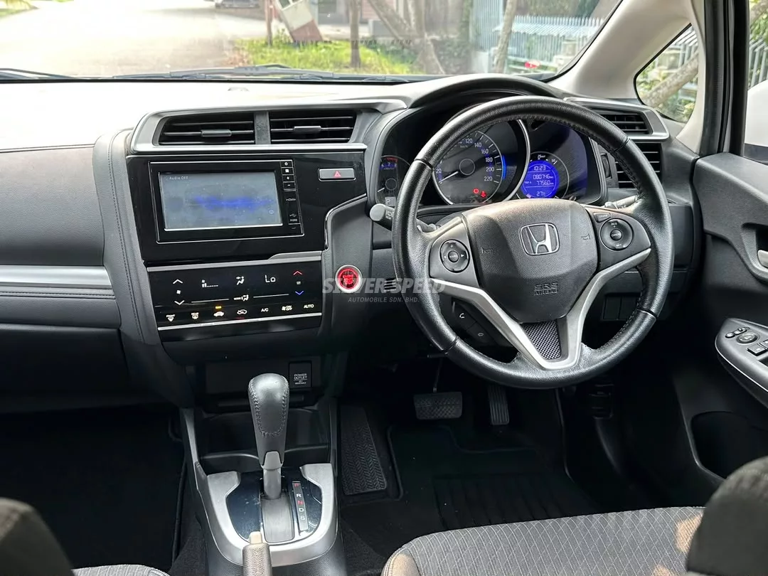 Honda Jazz image 10