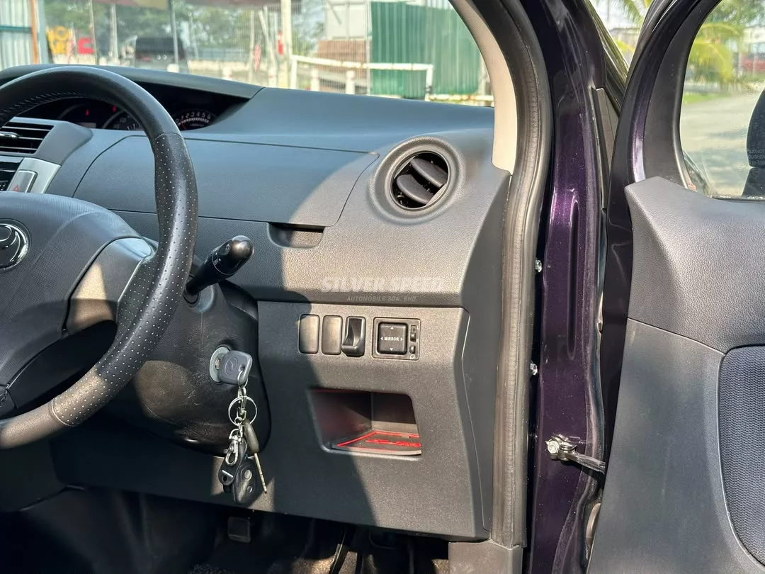 Perodua Alza image 12