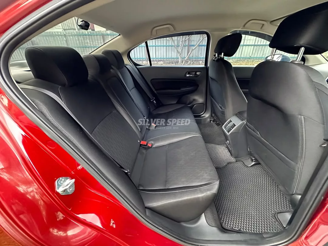 Honda City image 10