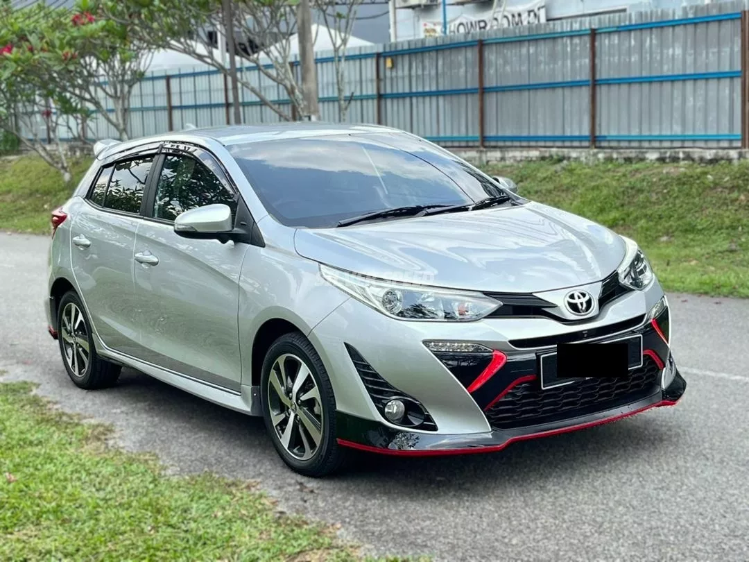 TOYOTA YARIS 1.5E (AT)