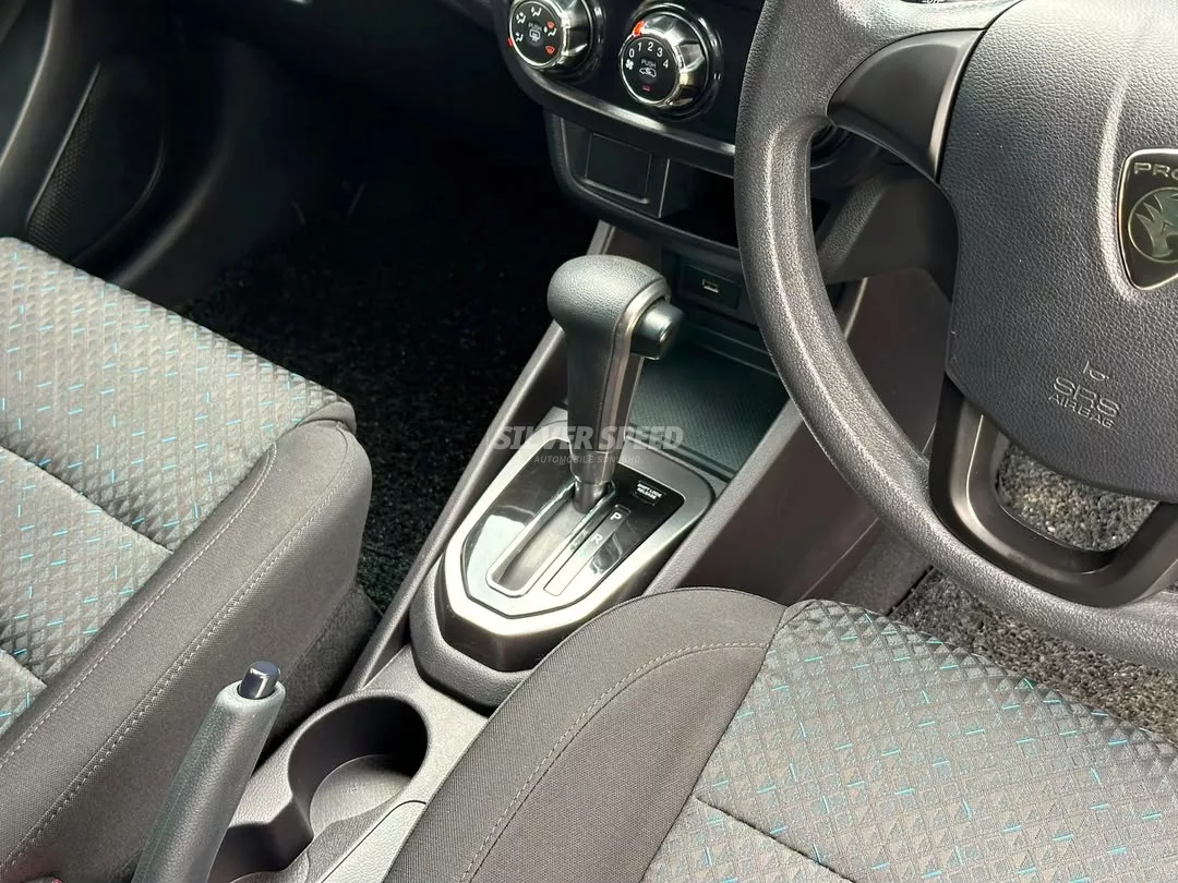 Proton Iriz image 11