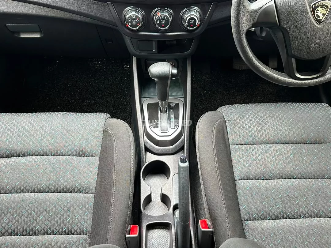 Proton Iriz image 15
