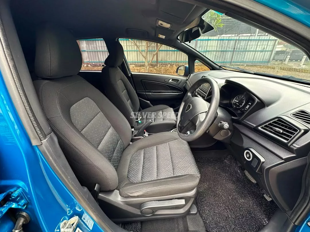 Proton Iriz image 7