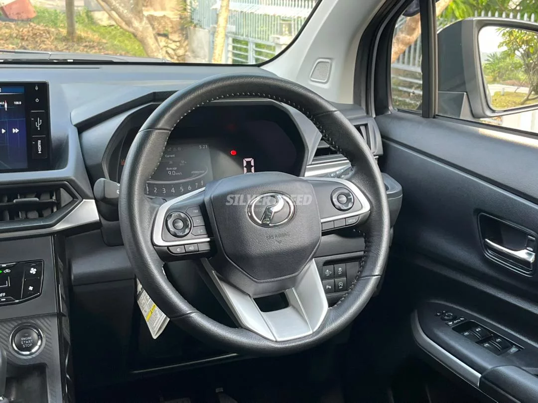 Perodua Alza image 11