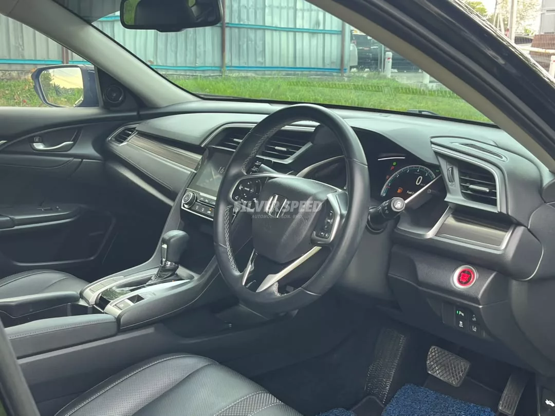 Honda Civic image 16