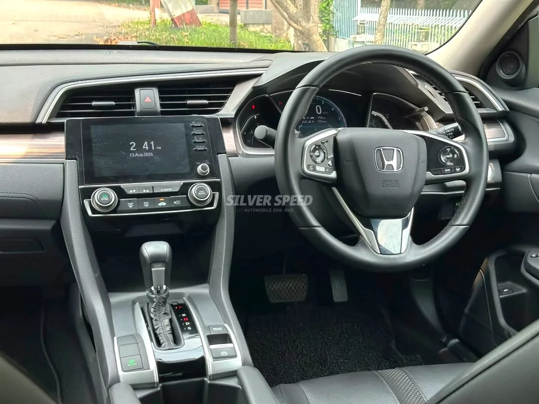 Honda Civic image 11