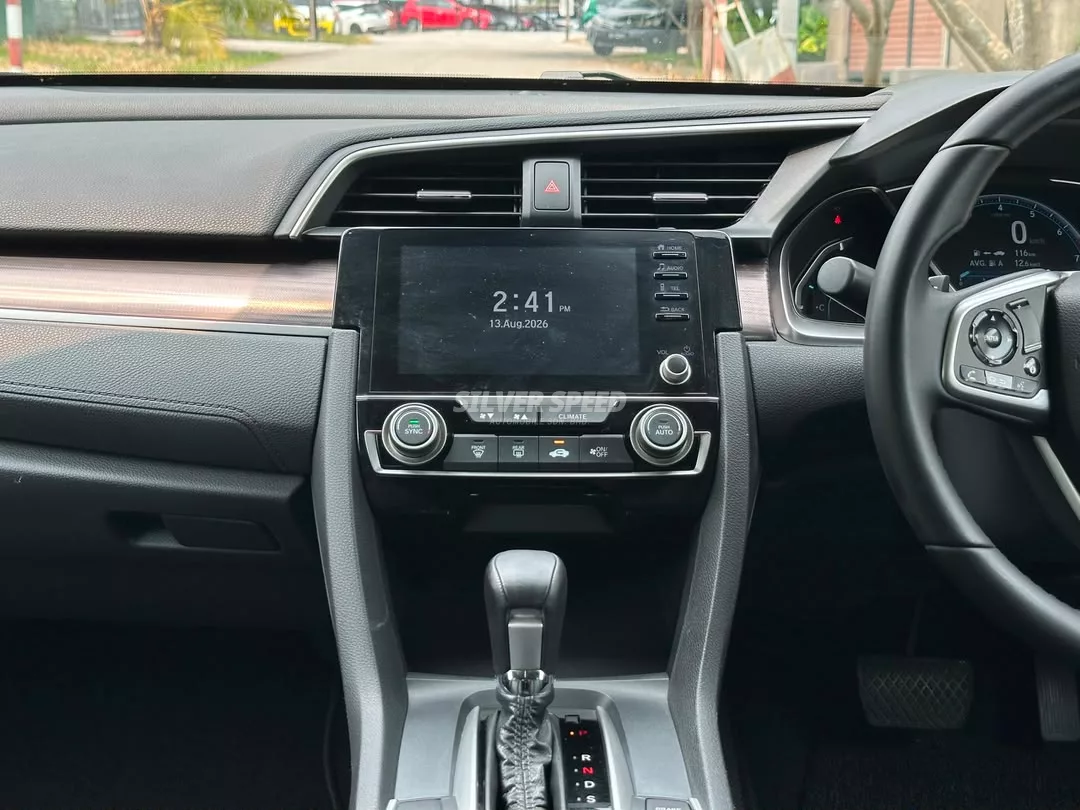 Honda Civic image 16