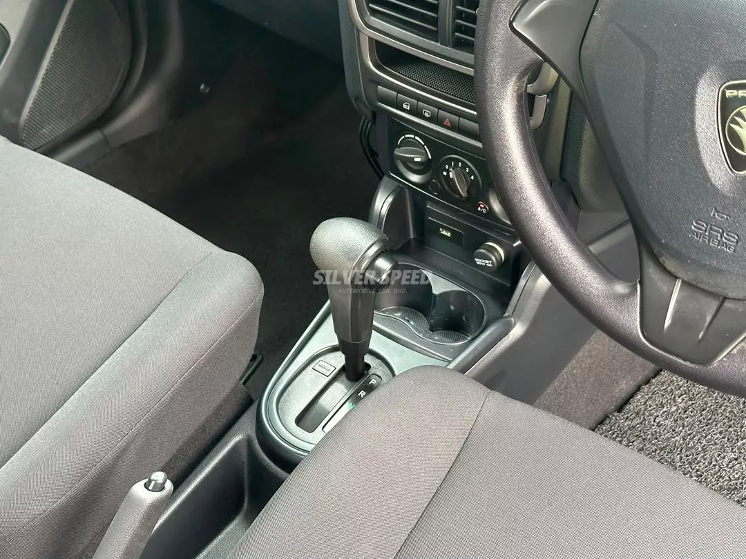Proton Saga image 11