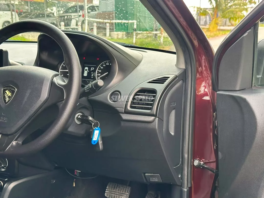 Proton Saga image 10