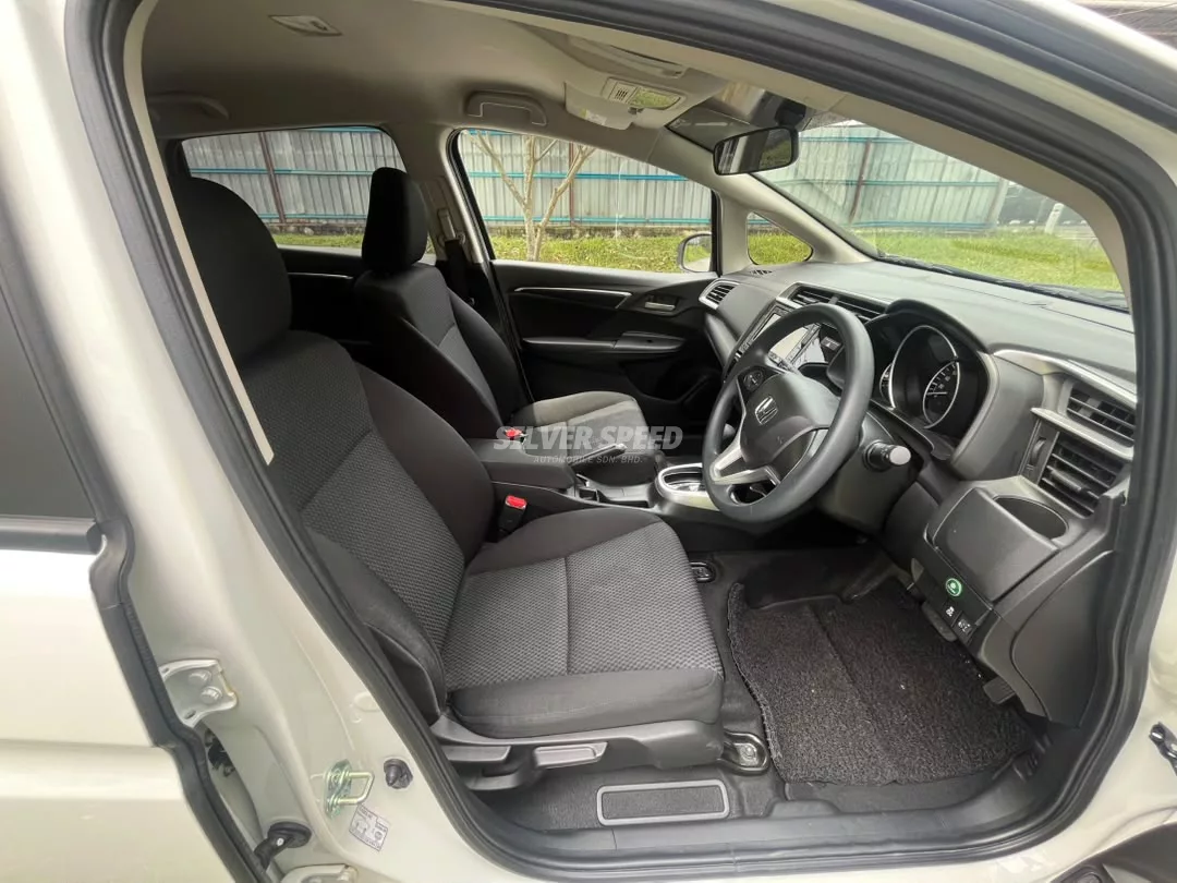 Honda Jazz image 6