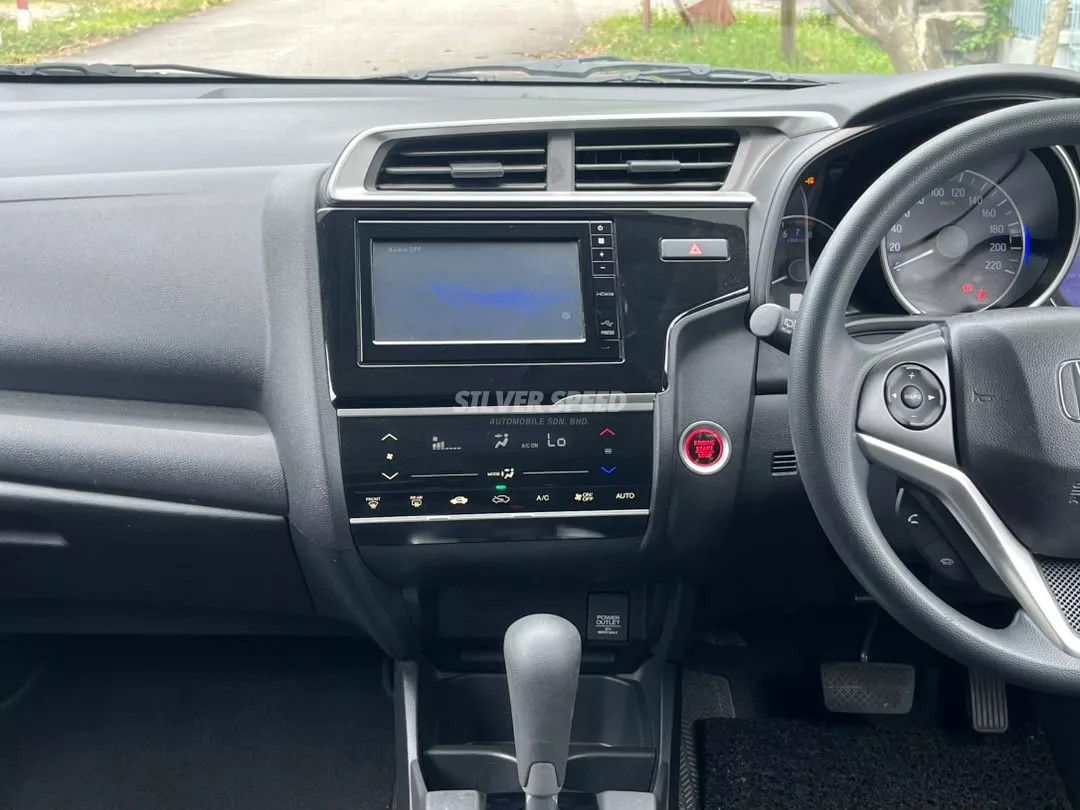 Honda Jazz image 10