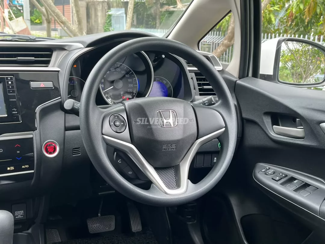 Honda Jazz image 9